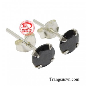 Với sản phẩm này bạn hoàn toàn có thể thỏa sức phối cùng với nhiều trang phục khác nhau mà vẫn rất hợp thời trang.