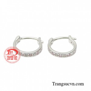 Hoa tai bạc trẻ em sản phẩm được thiết kế xinh xắn, bền đẹp dành cho các em bé