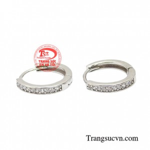 Khi bạn sở hữu một đôi bông tai phù hợp với gương mặt sẽ giúp bạn xinh xắn, nổi bật và tự tin hơn rất nhiều đó