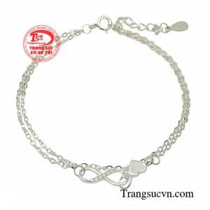 Lắc bạc tình yêu là một trong những phụ kiện giúp bạn thể hiện cá tính bản thân trong cuộc sống của mình, nhất là trong công việc.