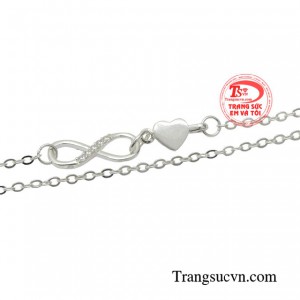 Chiếc lắc tay sẽ giúp bạn có những phút giây tự tin và thoải mái.