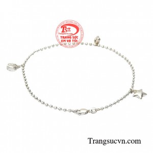 Lắc chân chìa khóa tình yêu