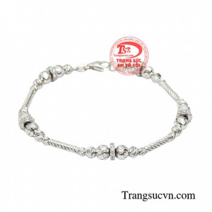 Lắc tay đẹp thời trang được nhập khẩu từ Italy bền đẹp, chắc chắn