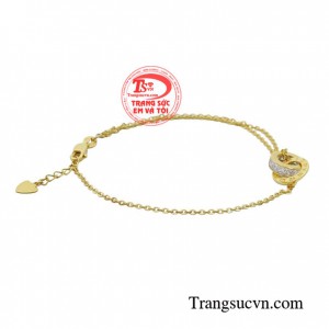 Lắc tay duyên dáng chắc chắn là món quà mà các chị em đều muốn sở hữu