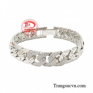 Lắc tay nam thành công với xu hướng mới nhất được thiết kế với các mắt xích tạo điểm nhấn giúp người đeo thể hiện được cá tính mạnh mẽ