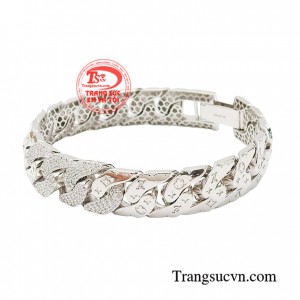 Lắc tay nam thành công được chế tác từ vàng trắng sáng bóng kệt với với đá Cz tạo nên một sản phẩm độc đáo, sang trọng