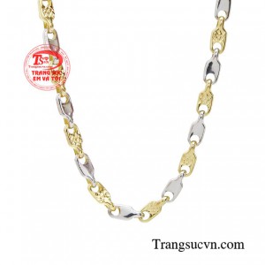 Phái mạnh có thể linh hoạt sử dụng khi đi làm hay diện trong những buổi hội họp, giao thương, hoặc các cuộc vui chơi khác.