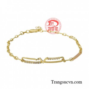 Món trang sức đẹp chắc chắn sẽ là trợ thủ đắc lực giúp chị em tỏa sáng tự tin