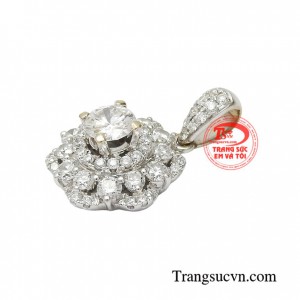 Mặt dây kim cương đẳng cấp