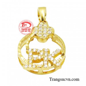 Đó là vẻ đẹp được gọt giũa qua năm tháng không còn nét ngây thơ mà thay vào đó là sự khéo léo và tinh tế. 