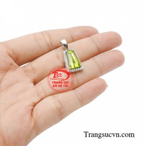 Một người phụ nữ hiện đại coi việc làm đẹp chính là biểu hiện của sự yêu quý và trân trọng bản thân mình