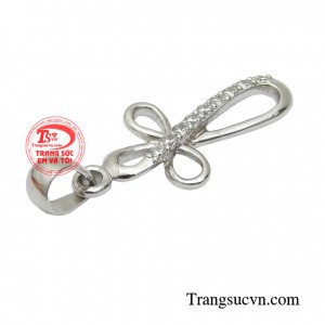 Mặt dây thánh giá an lành