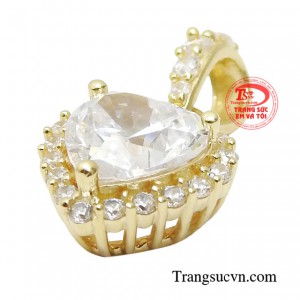 Với thiết kế đơn giản, mảnh mai mang lại vẻ nhẹ nhàng, thanh lịch vẫn luôn được phái đẹp yêu thích lựa chọn.