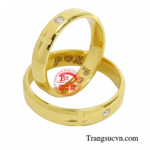 Sự gắn bó của cặp nhẫn cưới cũng tương tự như tránh nhiệm của người vợ, người chồng kể cả lúc buồn vui, lúc đầy đủ hay lúc khó khăn đều bên nhau