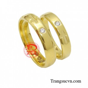 Nhẫn cưới vàng trắng đẹp phù hợp với các cặp đôi