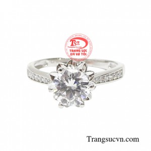 Không chỉ là món trang sức bình thường mà sản phẩm còn giúp người đeo để lại ấn tượng với người đối diện