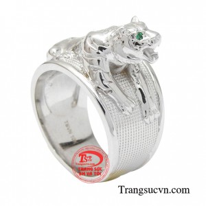 Thiết kế hiện đại trẻ trung khiến cho chiếc nhẫn trở nên nổi bật và thu hút sự chú ý của mọi người