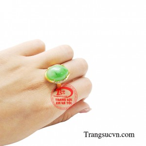 Nhẫn nữ jadeite tài lộc