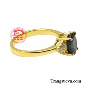 Nhẫn nữ vàng gắn đá quý Sapphire thiên nhiên dành cho phái đẹp đeo hợp thời trang và quý phái