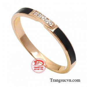 Đây được xem là sự lựa chọn phù hợp cho chị em phái đẹp tôn lên nét thanh tú, dịu dàng khi diện cùng những bộ cánh yêu kiều, thướt tha.