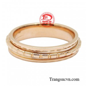 Chiếc nhẫn được thiết kế chỉn chu, tỉ mỉ trên từng đường nét, dễ dàng làm hài lòng tất cả chị em dù là khó tính nhất.