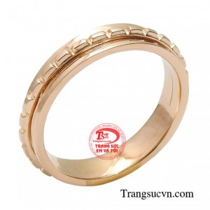 Sản phẩm mang màu sắc tươi tắn, tôn lên vẻ đẹp nữ tính dịu dàng giúp chị em phái đẹp ghi điểm tuyệt đối trong mắt đồng nghiệp.