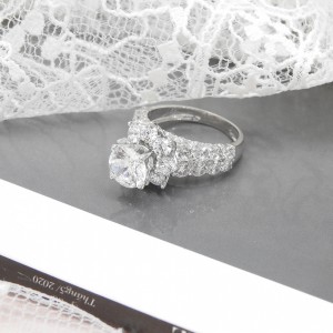 Nhẫn nữ vàng trắng thủy chung