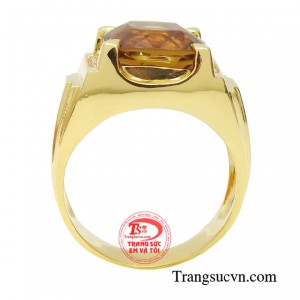 Chiếc nhẫn sẽ giúp phái mạnh có được sự tự tin, phong độ. Một diện mạo chỉn chu chắc chắn sẽ khiến bạn thành công hơn trong cuộc sống và sự nghiệp.