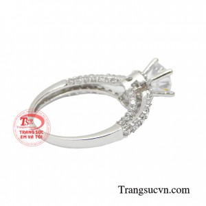 Nhẫn Nữ Vàng 18K