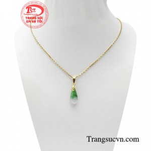 Bộ dây cẩm thạch bình an là món quà lựa chọn hoàn hảo dành tặng bà hoặc mẹ trong các dịp đặc biệt