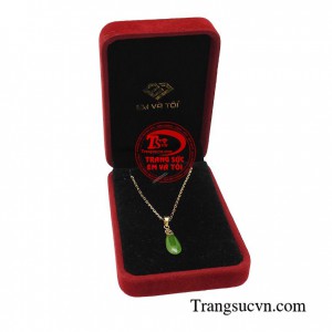 Mặt dây cẩm thạch tài lộc có tác dụng giúp giảm bớt lo lắng, căng thẳng và giúp cho tinh thần luôn lạc quan, thoải mái