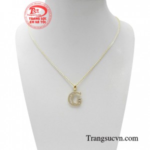 Bộ dây chữ vàng thời trang được thiết kế sang trọng và thanh lịch giúp phái đẹp luôn tự tin