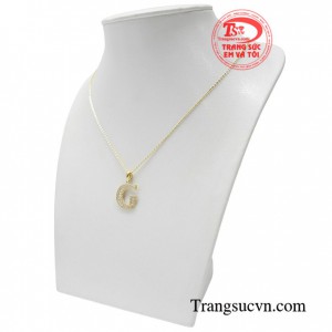 Với kiểu dáng thời thượng, chế tác tinh xảo, thiết kế trang sức chiếm trọn trái tim của bất kỳ người phụ nữ nào