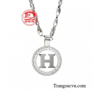 Do đó sản phẩm sẽ là món trang sức không thể thiếu trong tủ đồ của phái mạnh.