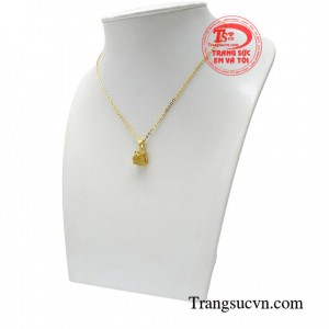 Bộ dây chuyền này mang được thiết kế rất tinh tế mang đến cho khách hàng sự hài lòng nhất