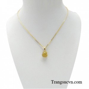 Bộ dây chuyền túi tiền tài lộc toát lên sự thanh lịch, kiều diễm của một quý cô tôn vẻ ngoài sang trọng