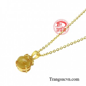 Bộ dây chuyền túi tiền tài lộc toát lên sự thanh lịch, kiều diễm của một quý cô tôn vẻ ngoài sang trọng