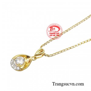 Sẽ thật thiếu sót nếu bạn bỏ qua một món phụ kiện đơn giản nhưng lại dễ dàng ghi điểm trong mắt người đối diện