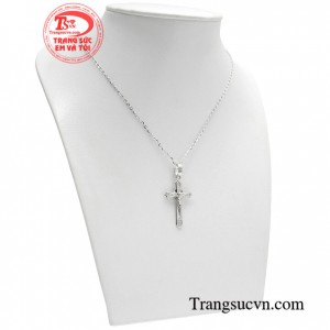 Đeo bộ mặt dây này thường xuyên sẽ đem lại cảm giác bình an và thêm niềm tin và Chúa