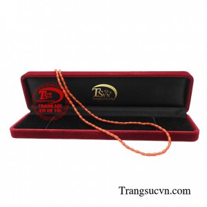 Chuổi cổ san hô may mắn