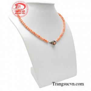 Khi đeo trang sức đá San hô sẽ giúp mang lại sức khỏe, đẩy lùi bệnh tật, may mắn và xua đuổi những điều rủi ro