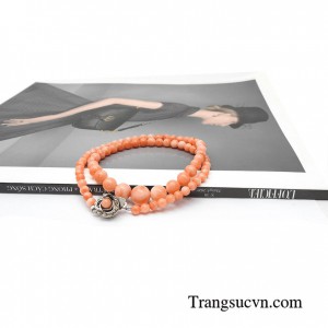 Khi đeo trang sức đá San hô sẽ giúp mang lại sức khỏe, đẩy lùi bệnh tật, may mắn và xua đuổi những điều rủi ro