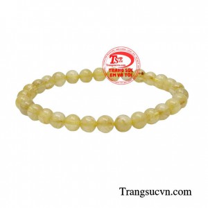 Chuỗi thạch anh tóc vàng phát lộc tượng trưng cho ánh hào quang, cho màu nắng là màu của sức sống nhằm mang lại sự an khang, thịnh vượng, sức khỏe dồi dào