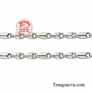Với chiếc dây chuyền này chắc chắn giúp cá bạn nam trông chỉnh chu và cá tính hơn