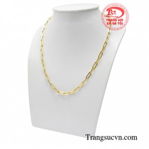 Sự kết hợp độc đáo, đầy sáng tạo của người thợ kim hoàn đã tạo nên một chiếc dây chuyền hoàn hảo và tinh tế