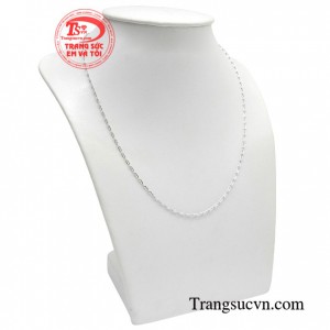 Sẽ thật tuyệt vời khi phối cùng những bộ váy thướt tha tôn vinh nét nữ tính, dịu dàng cho các nàng để diện dạo phố