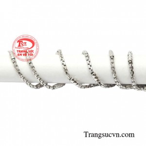 Nhập khẩu nguyên chiếc Italy