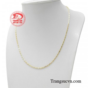 Bằng những đường nét tinh xảo mà sản phẩm mang nét bí ẩn, có thể giúp chủ nhân thể hiện phong cách cá nhân mà chẳng cần dùng đến ngôn từ. 