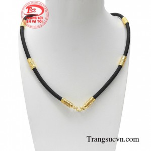 Dây dù phong cách là sự lựa chọn hoàn hảo dành cho phái mạnh thích sự năng động, mạnh mẽ