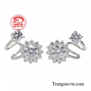 Phụ nữ luôn cần xinh đẹp, yêu thương trau chuốt cho bản thân thì mới có được sự trân trọng từ người khác. 